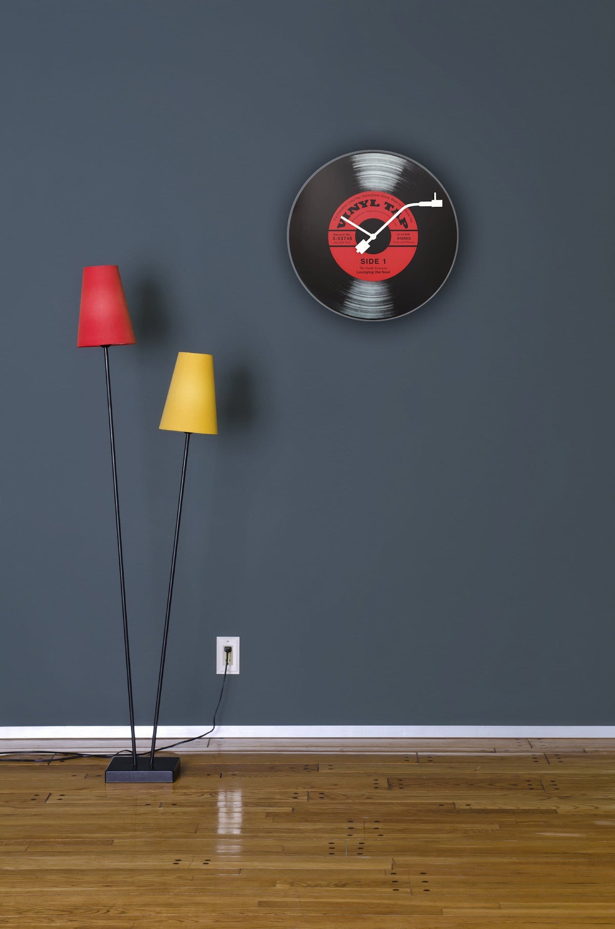 8141 Vinyl Tap Wall Clock