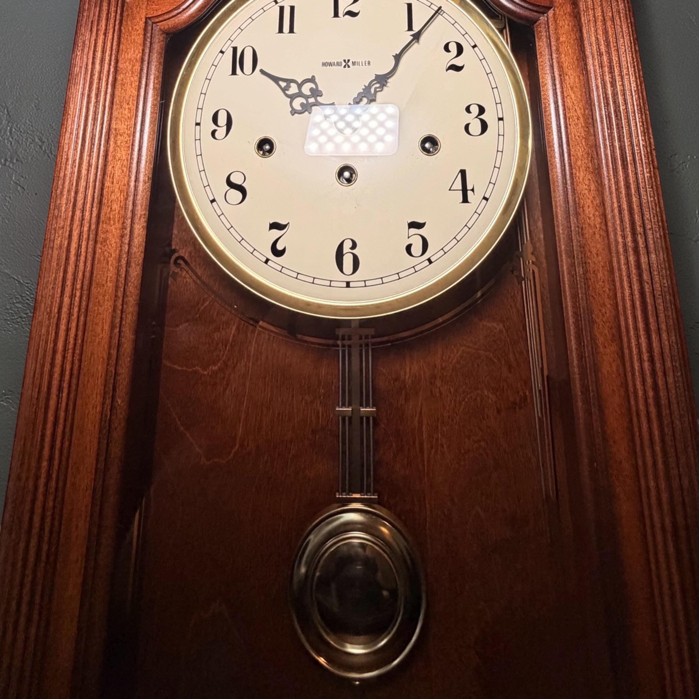 Howard Miller Pembrook Wall Clock – detail image 6