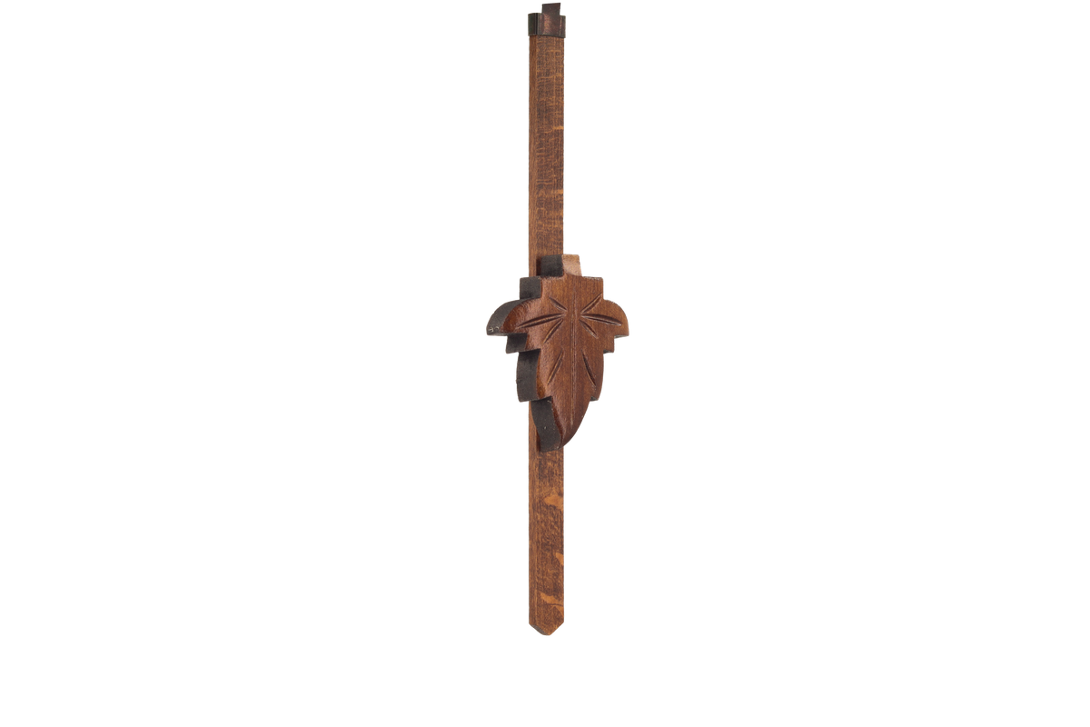 Anton Schneider 8T 90/9 Avis Vinea cuckoo clock, pendulum detail