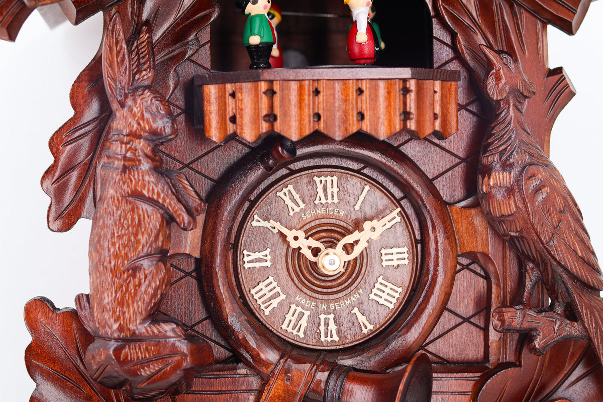Anton Schneider 8TMT 275/9 Cervus Regalis cuckoo clock, detail view