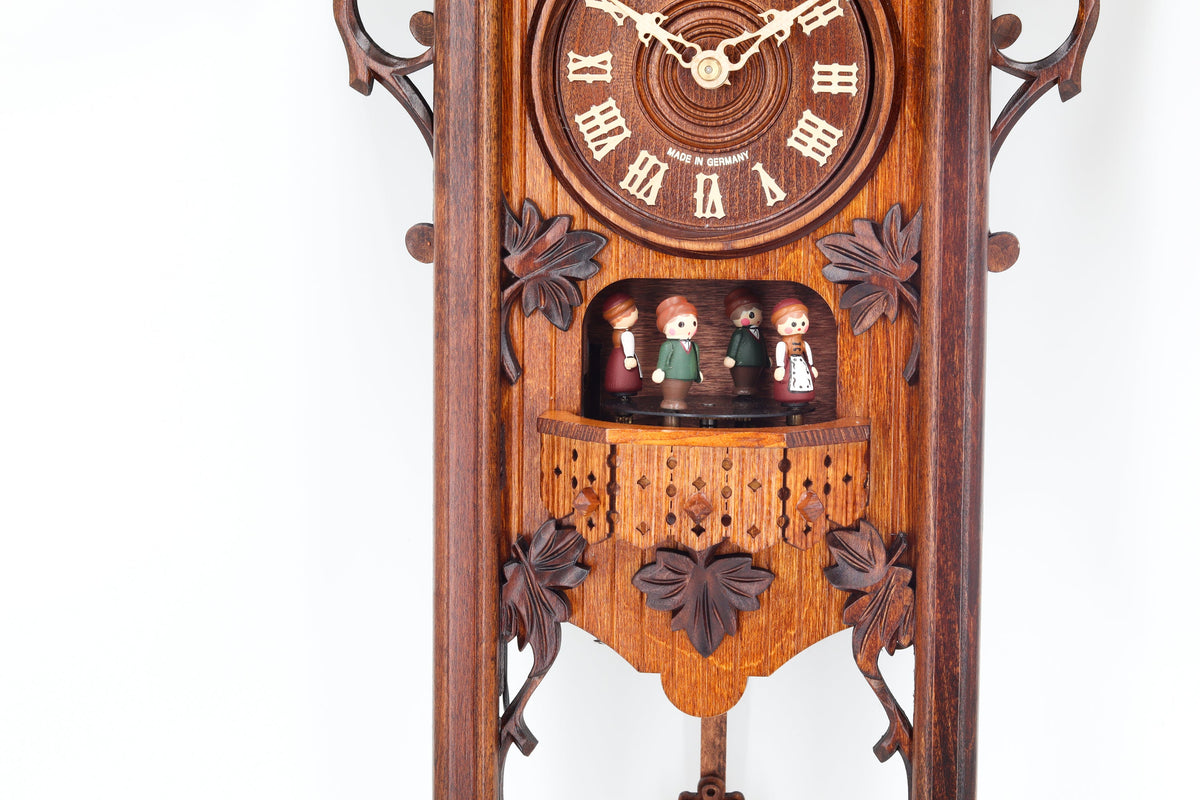 Anton Schneider 8TMT 540/9 Bahnhäusle 1885 cuckoo clock, additional view