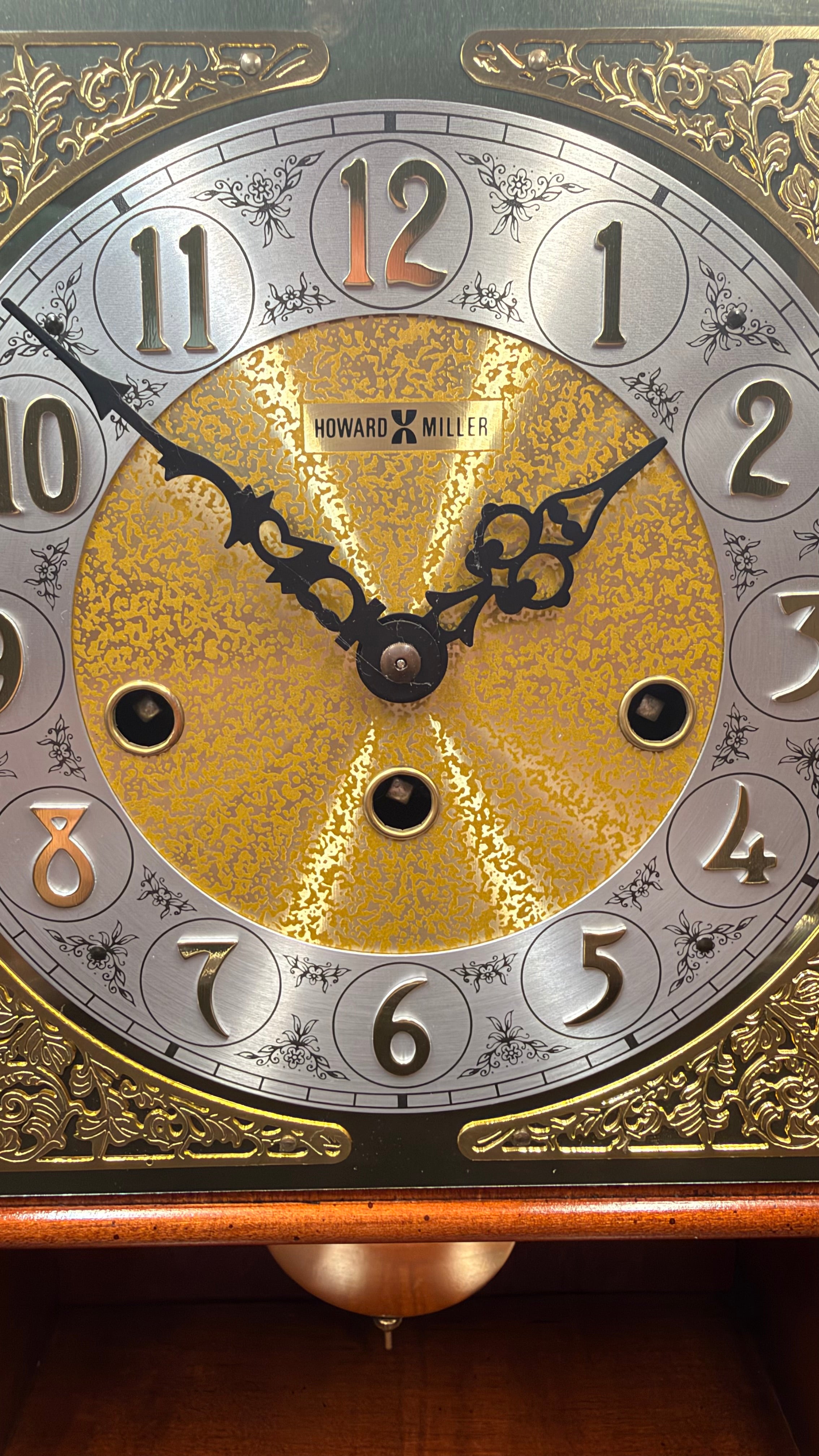 Howard Miller 613-244 Mechanical Mantel Clock