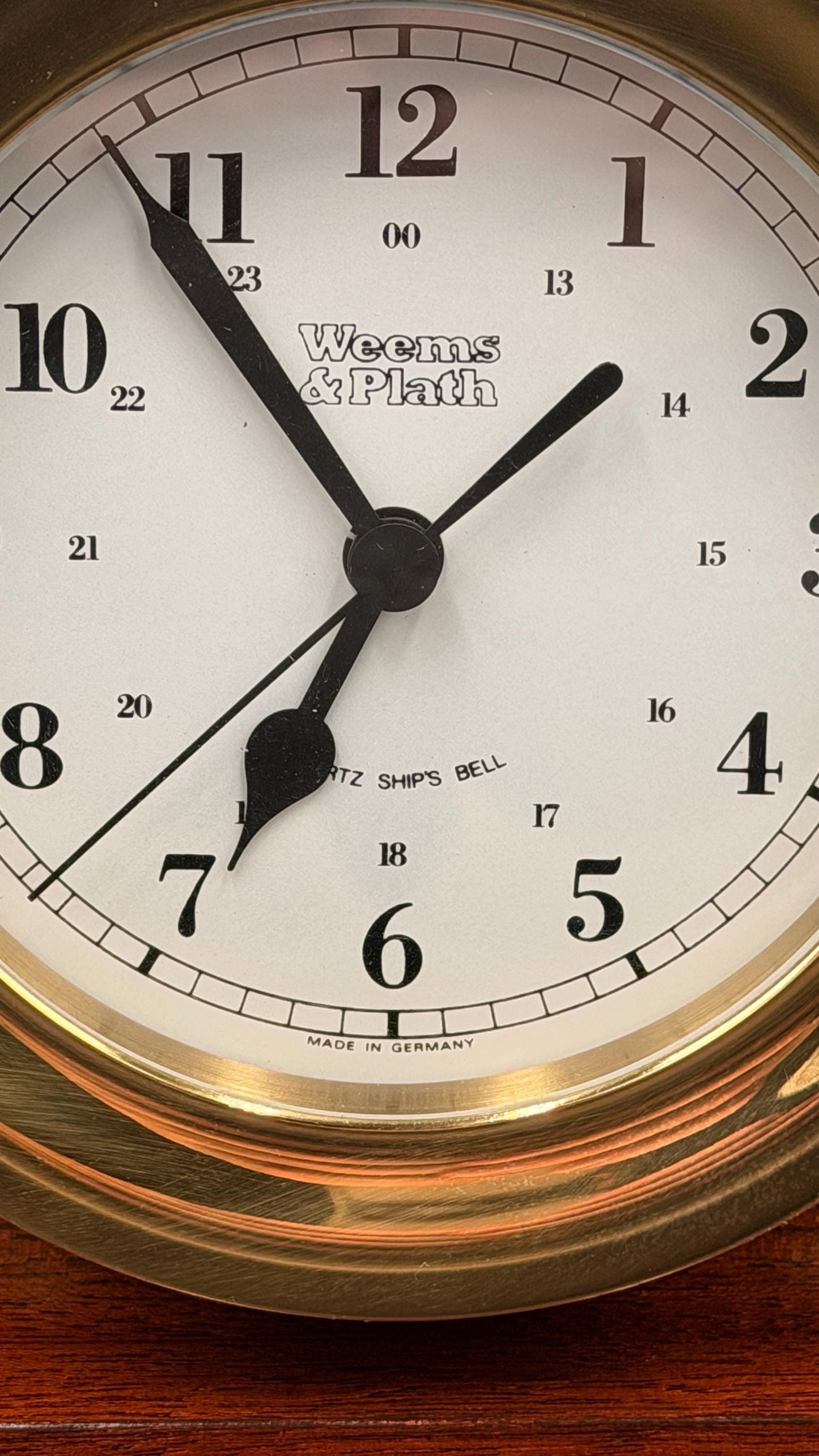 Weems & Plath German Quartz Clock – Brass Porthole, Mahogany Base