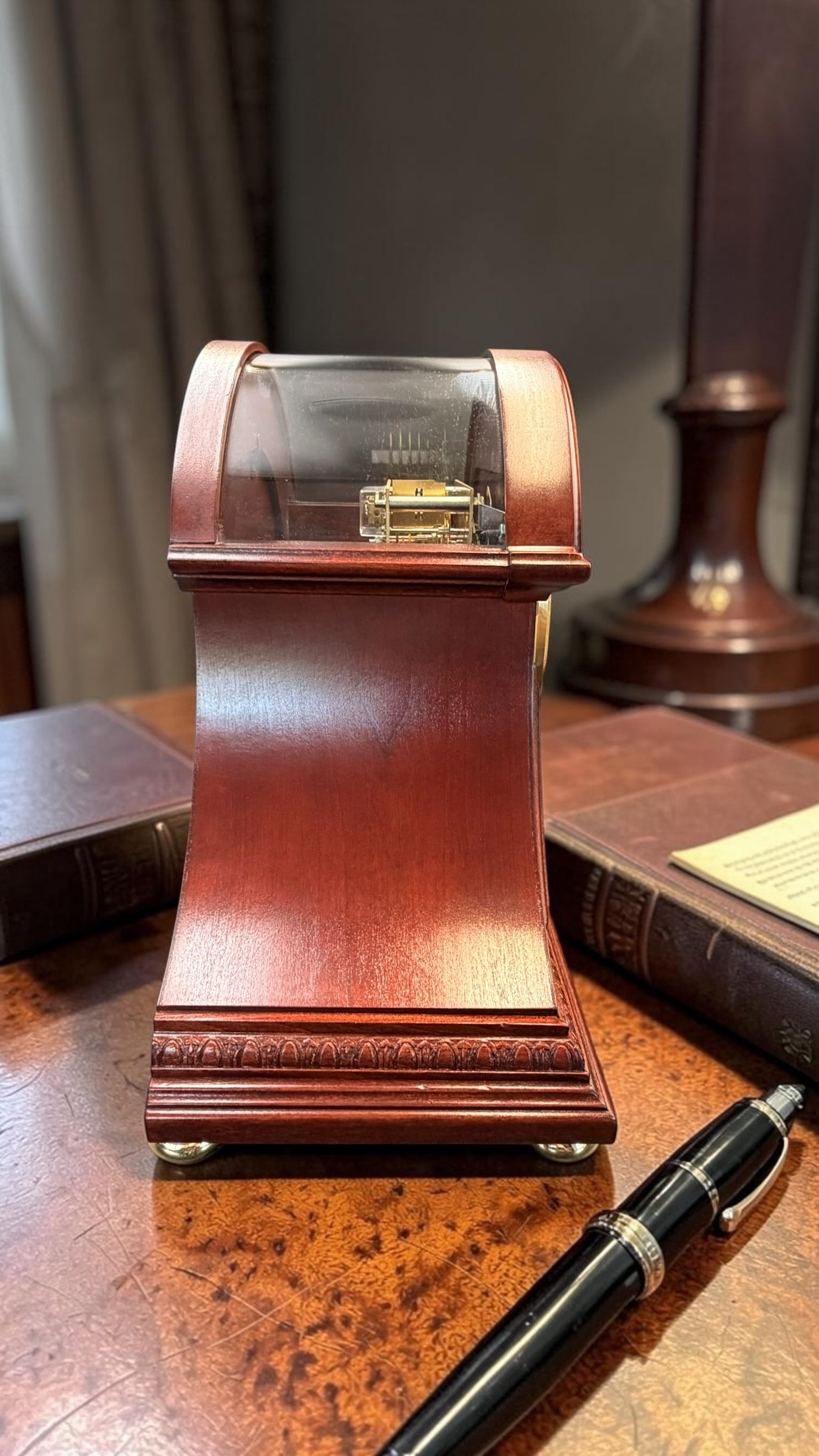 Howard Miller Barrett Mantel Clock – 76th Anniversary Edition – NOS – Kieninger German Mechanical Westminster Chime – Beveled Glass