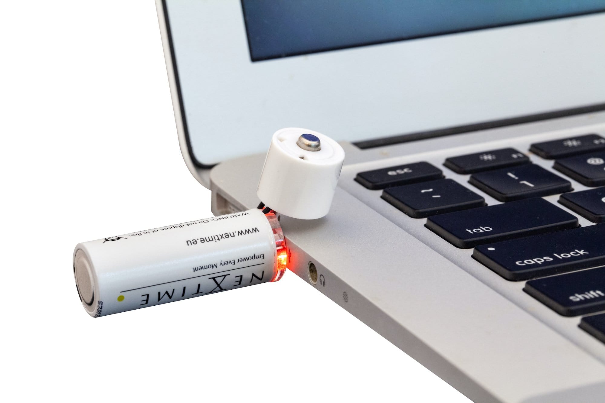 NeXtime rechargeable USB AA battery features and use