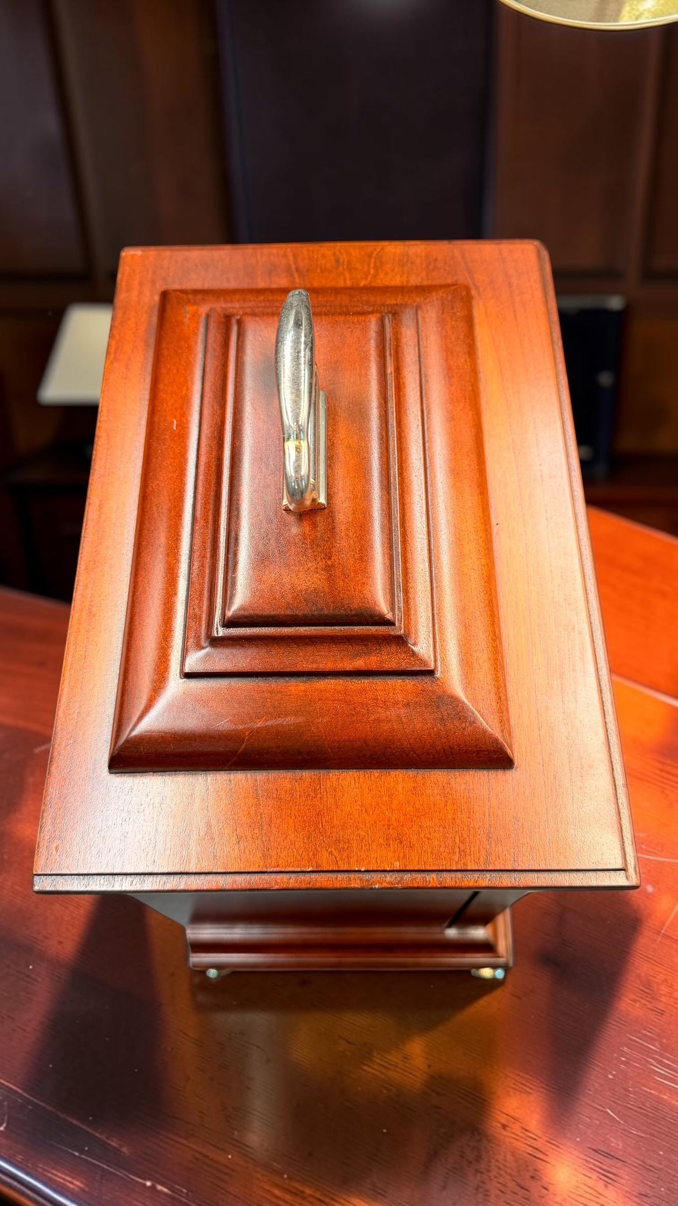 Howard Miller 630-112 Presidential Collection Triple Chime Bracket Clock | Hermle Movement