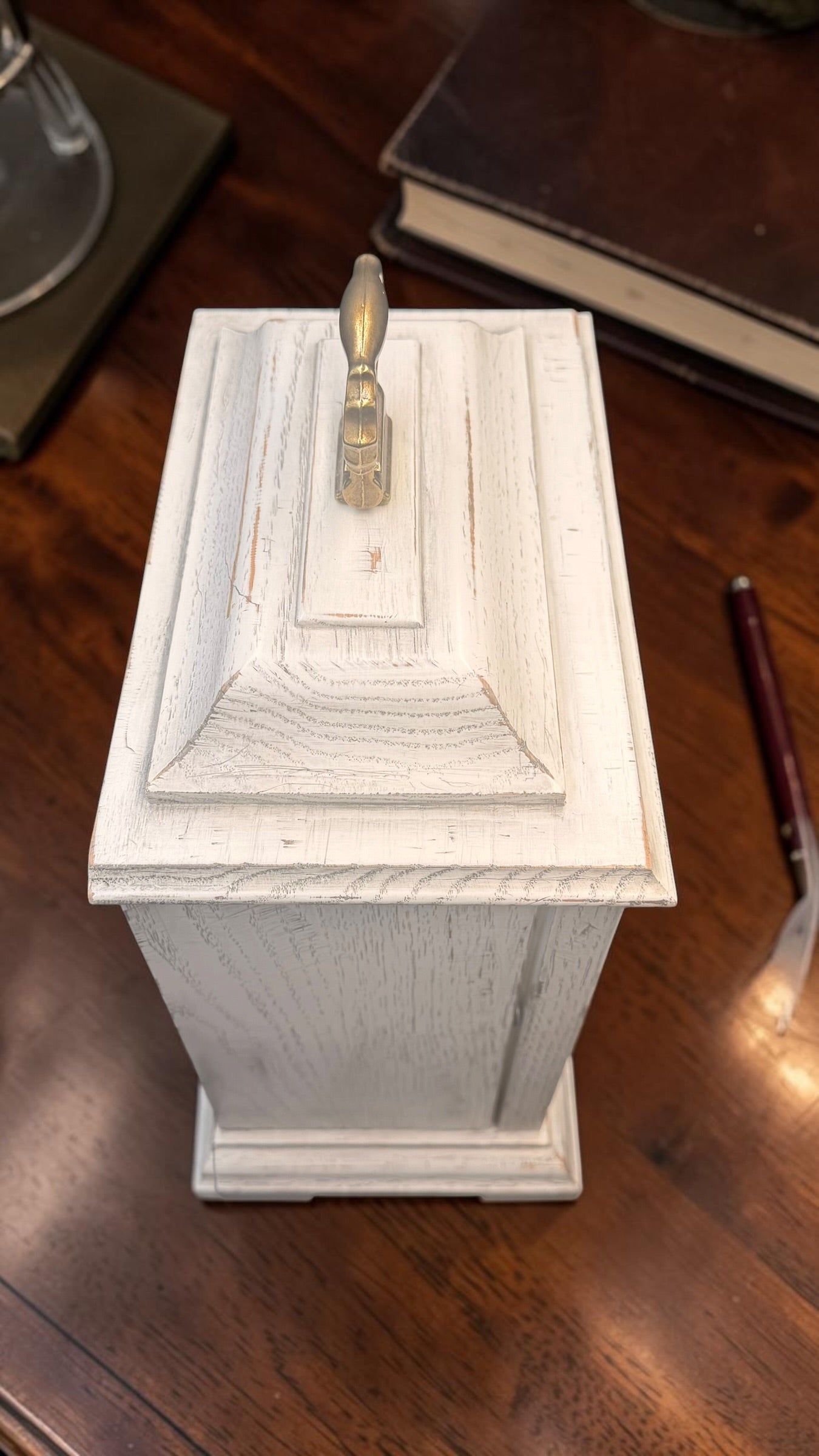 Hermle Austen Mantel Clock – German Mechanical Westminster Chime – Distressed White Farmhouse Shelf Clock