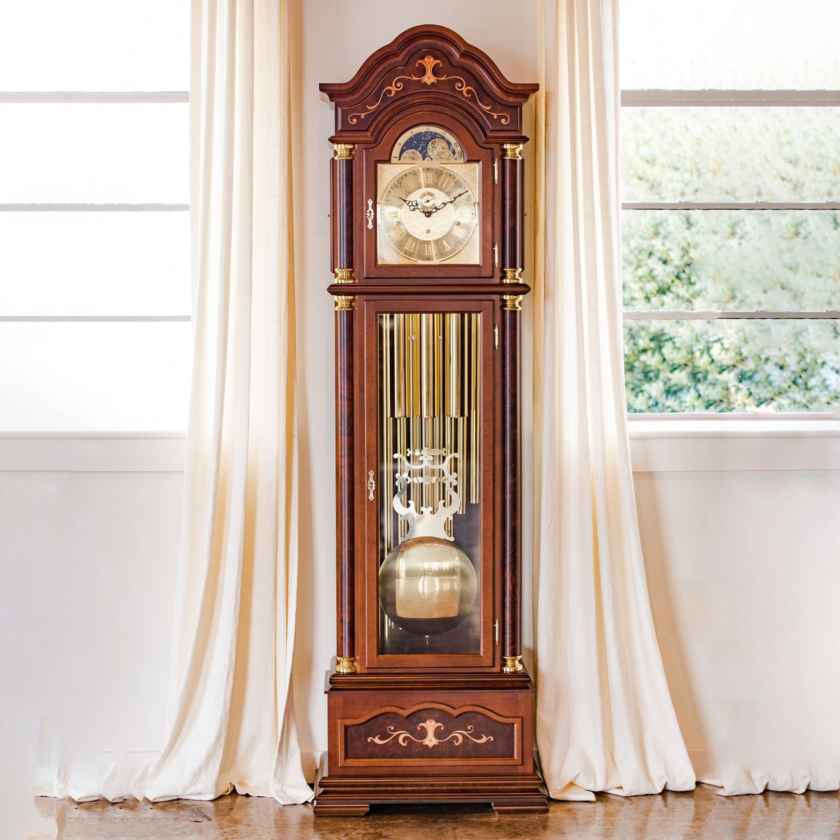 Hermle Biltmore movement detail