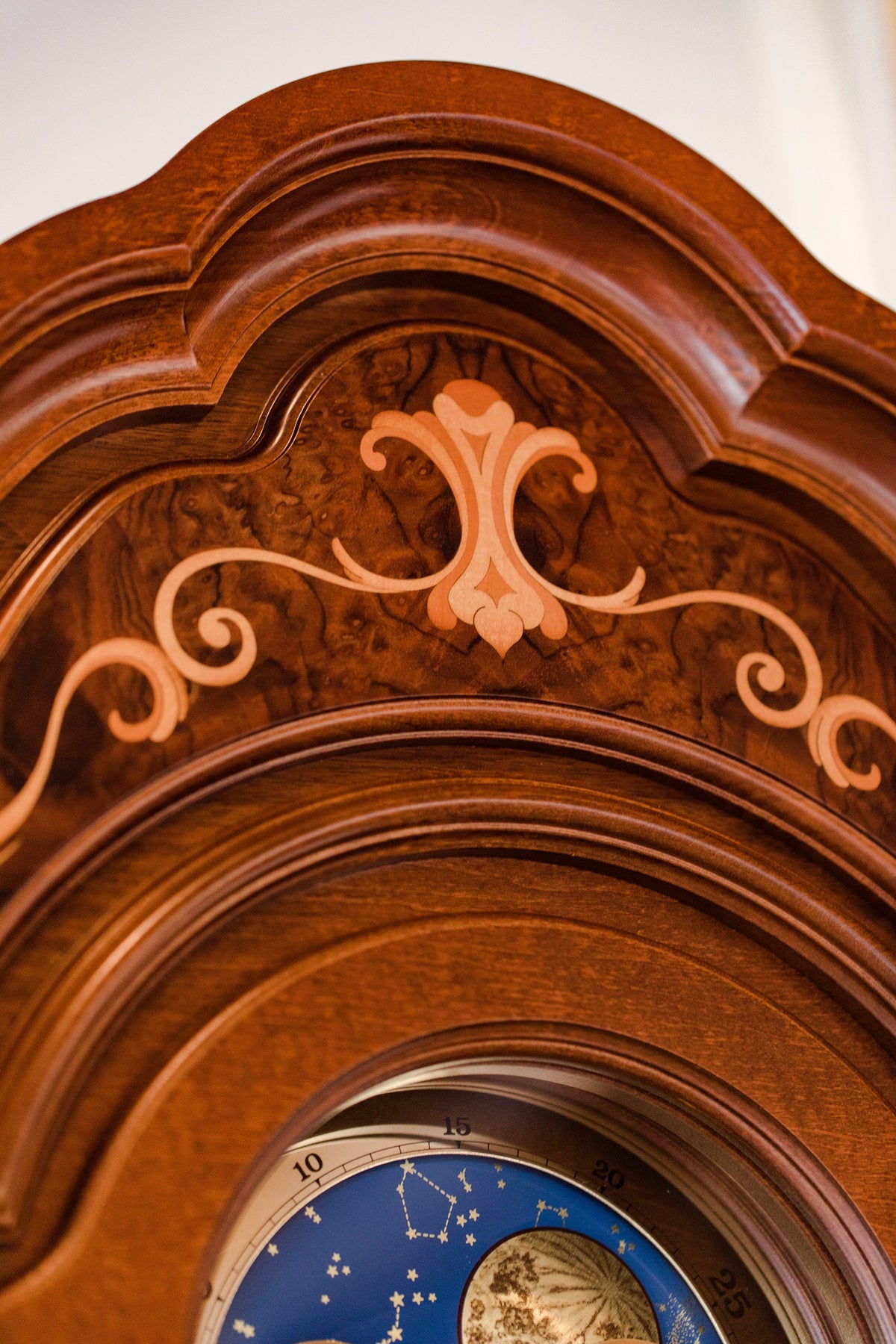 Hermle Biltmore crown detail
