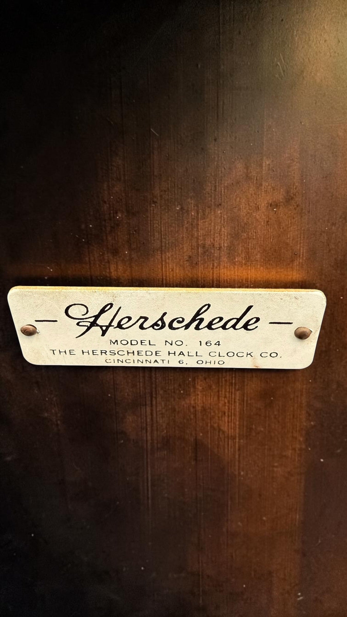 Vintage Herschede Model 164 Mechanical Table Clock – German Time-Only Movement