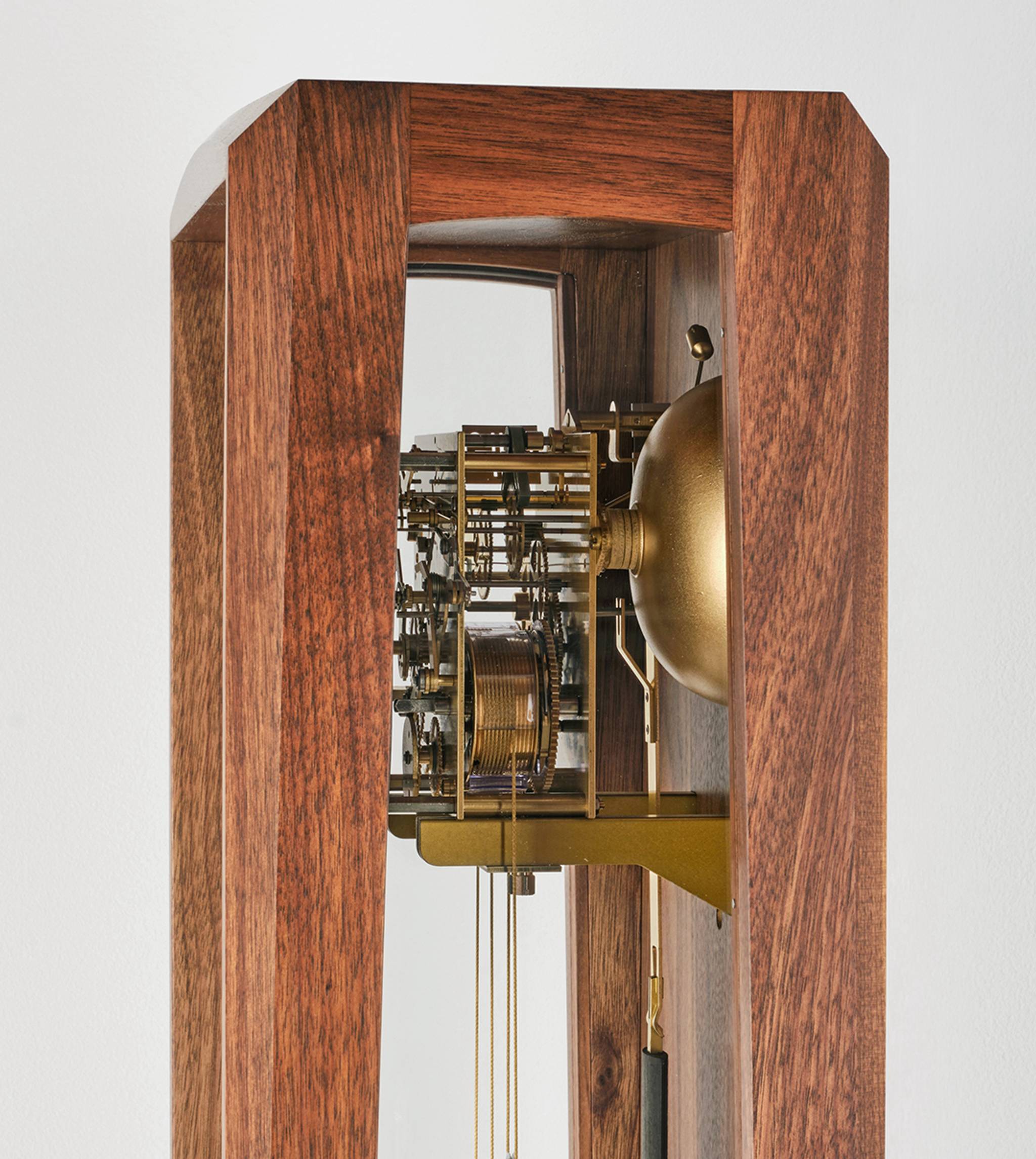 Comitti The Froxfield Floor Clock – Walnut – craftsmanship detail 1