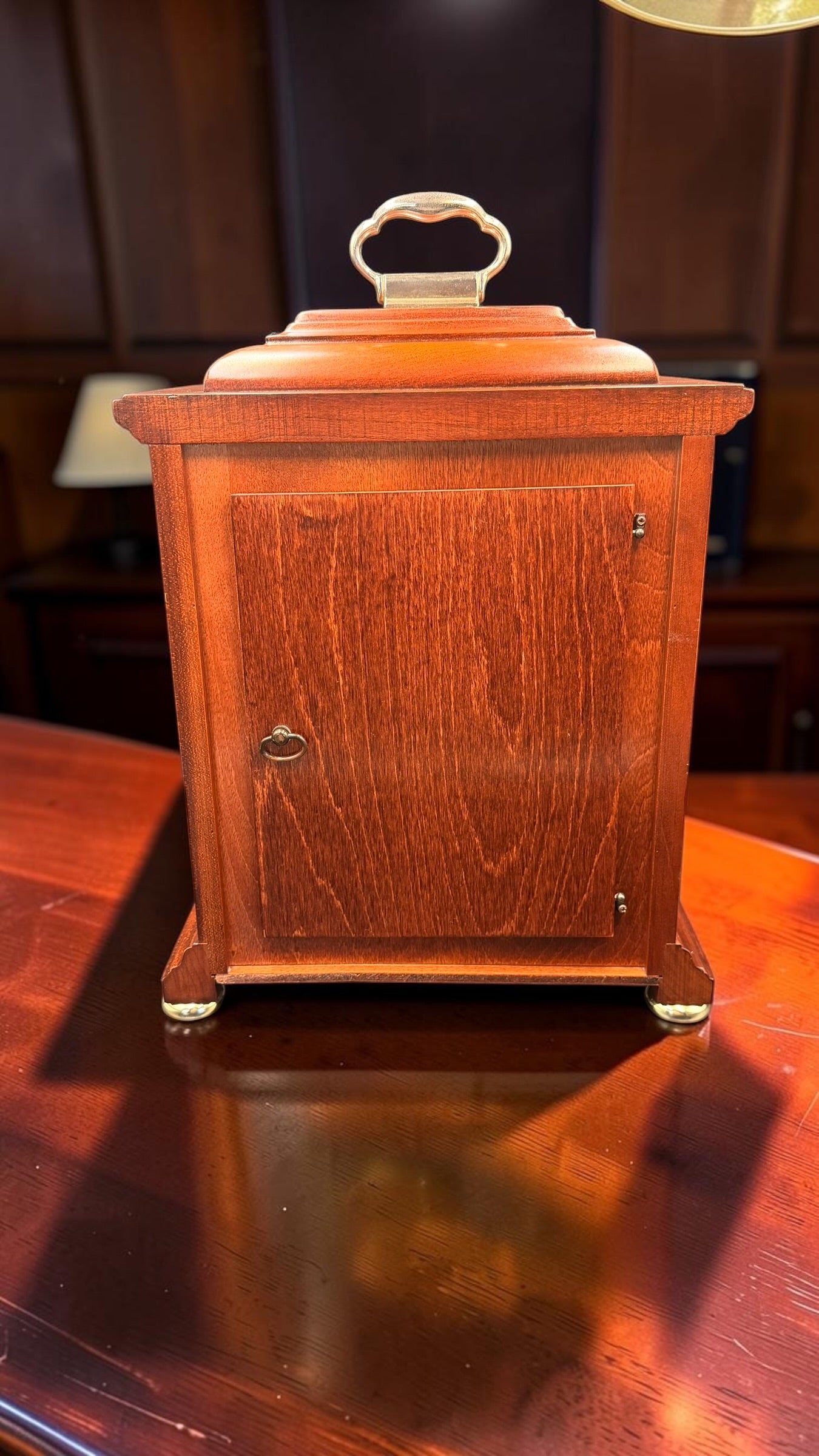 Howard Miller 630-112 Presidential Collection Triple Chime Bracket Clock | Hermle Movement