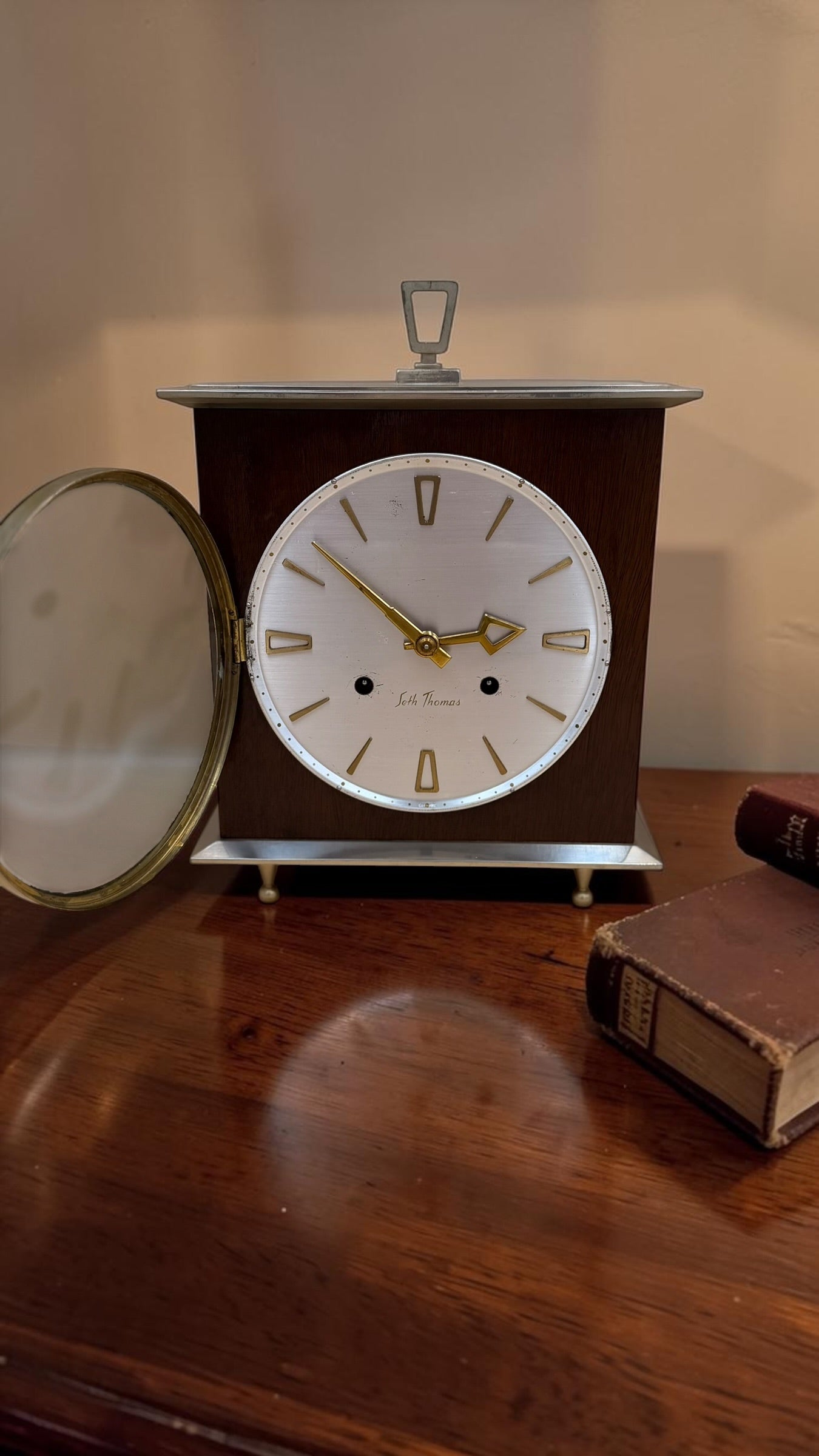 Vintage Seth Thomas Mantel Clock – Mid-Century Modern, German Movement