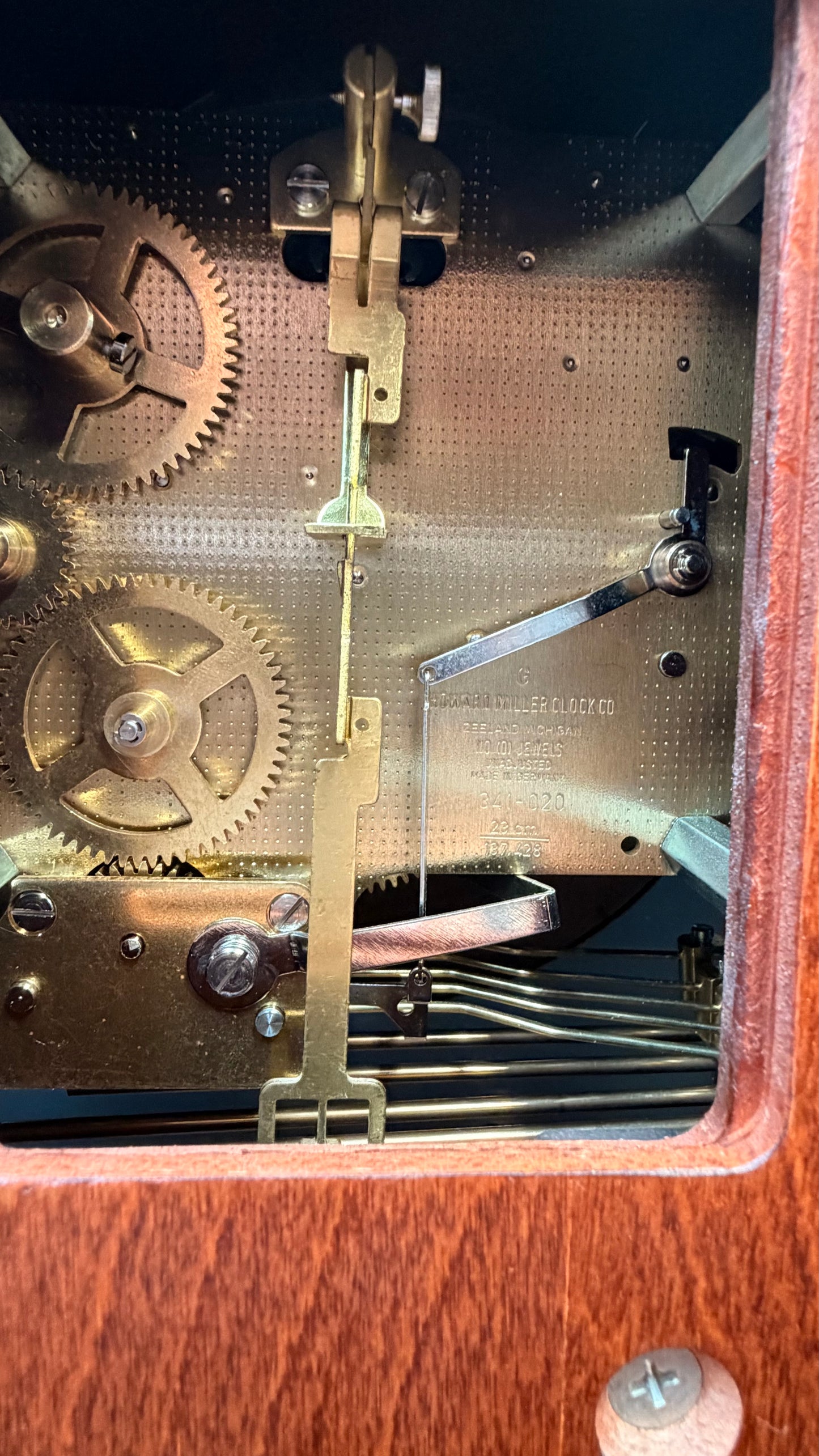 Vintage Howard Miller Westminster Chime Mantel Clock – German Hermle Mechanical Pendulum Movement
