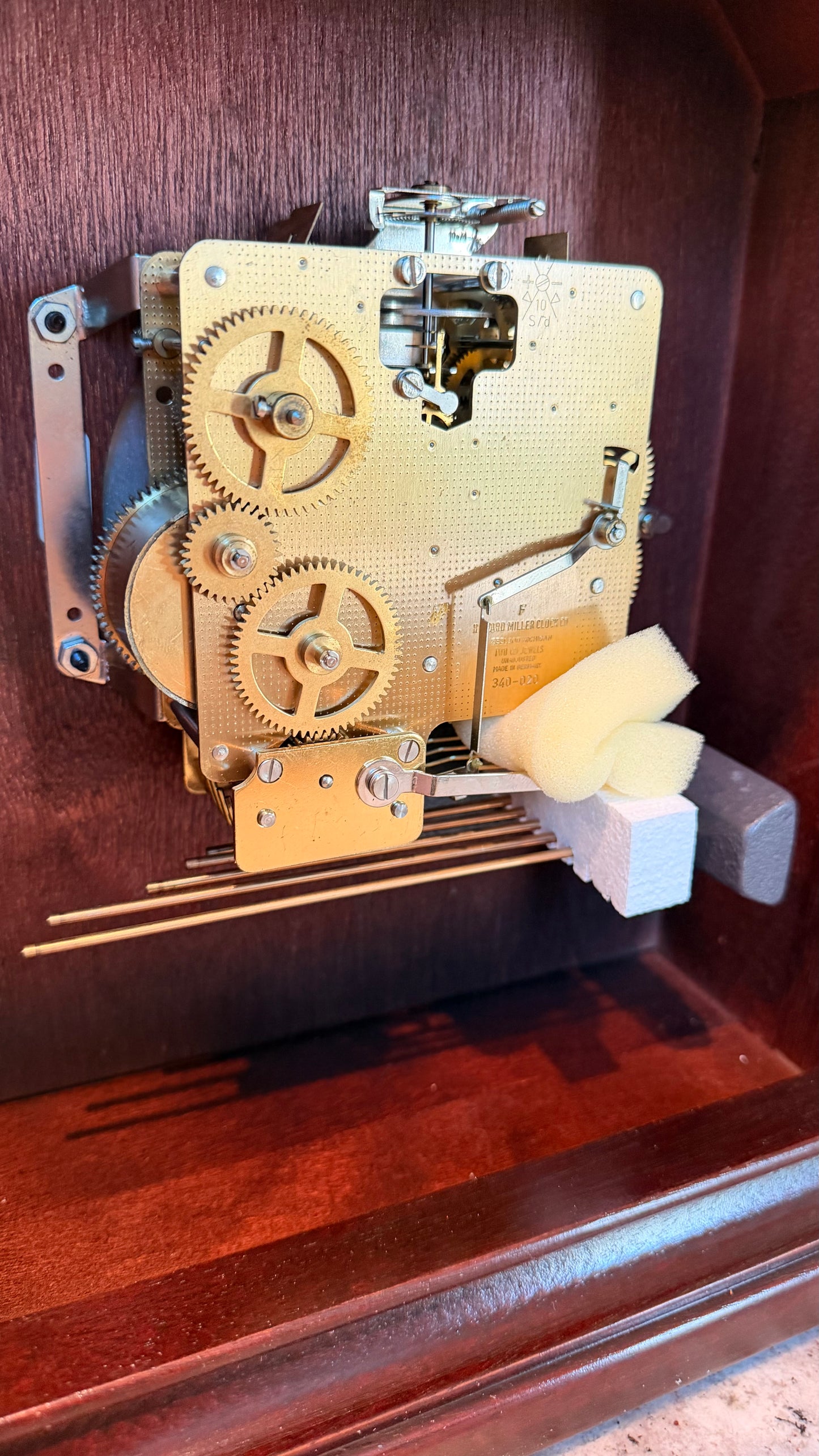 Howard Miller Edinburgh 612-300 Bracket Mantel Clock New Old Stock Westminster Chime Hermle Movement