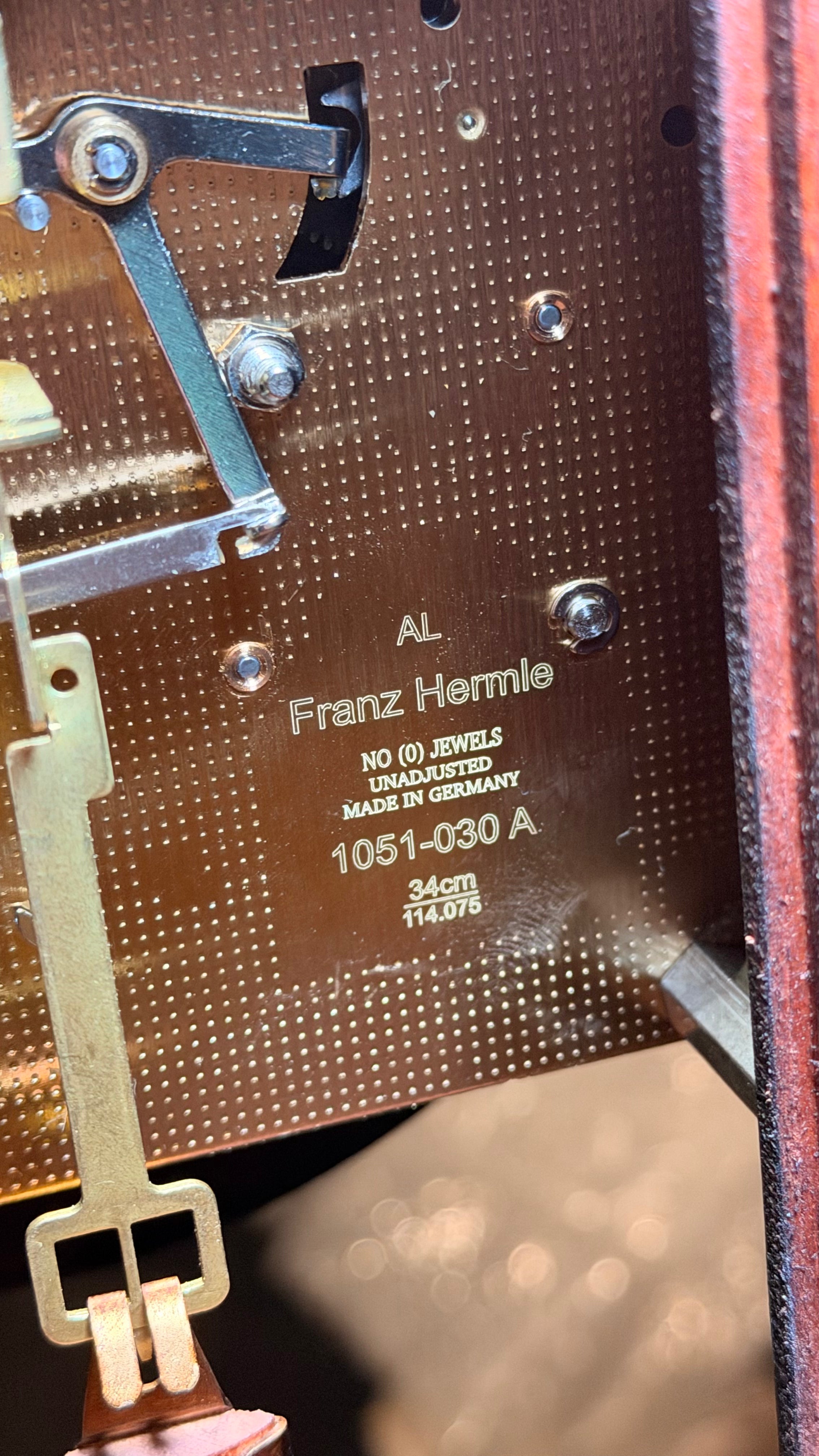 Howard Miller Triple-Chime Wall Clock – detail view 14