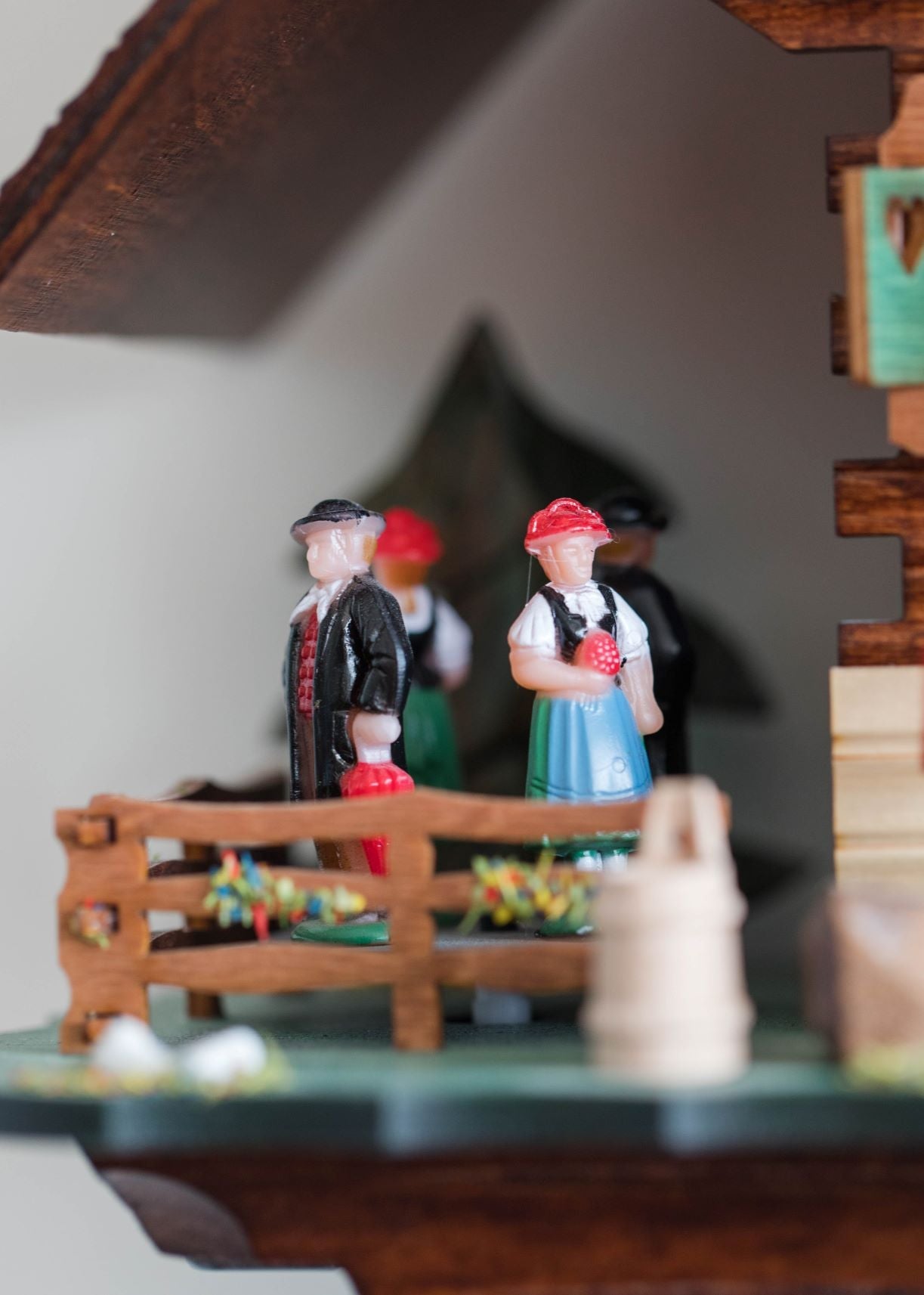 Hermle Heidelberg Cuckoo Clock additional view