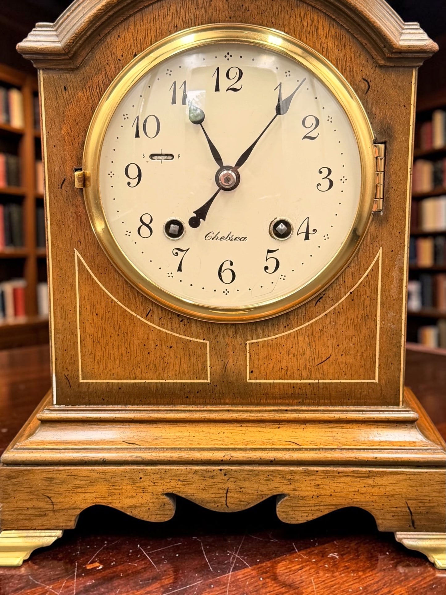 Chelsea Williamsburg Restoration Wythe House Mantel Clock Working Perfectly With Original Key