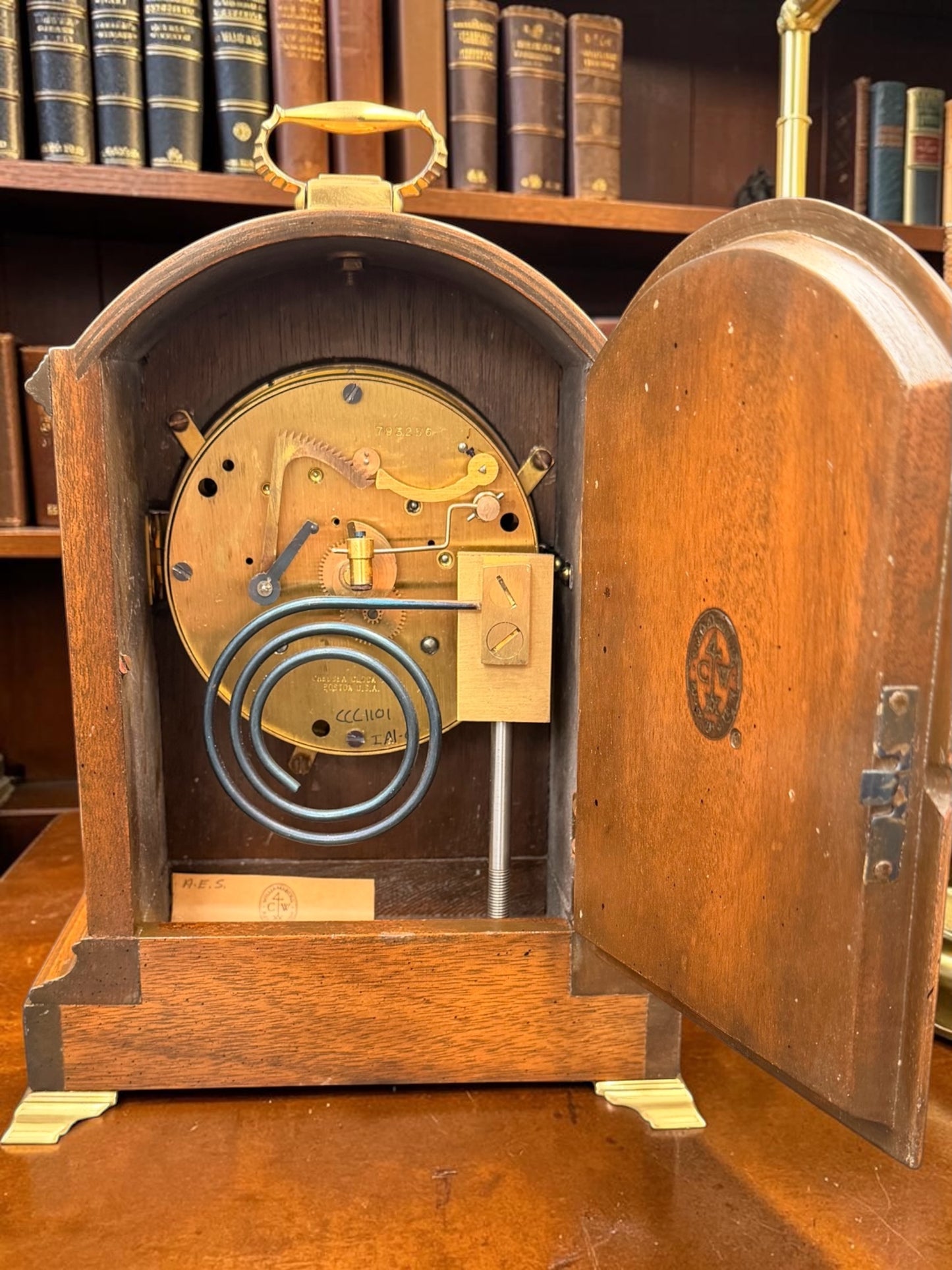 Chelsea Williamsburg Restoration Wythe House Mantel Clock Working Perfectly With Original Key