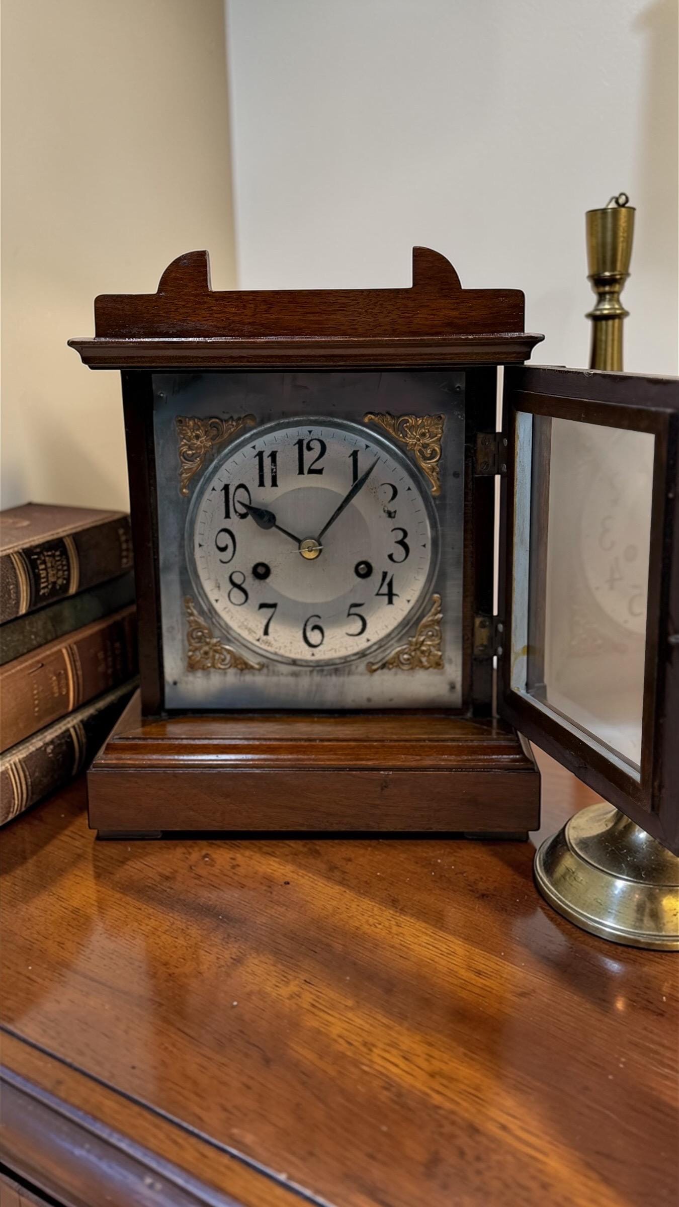 Antique German Mantel Clock c. 1915–1930 – Badische (Baduf) – Striking Shelf Clock – Serviced