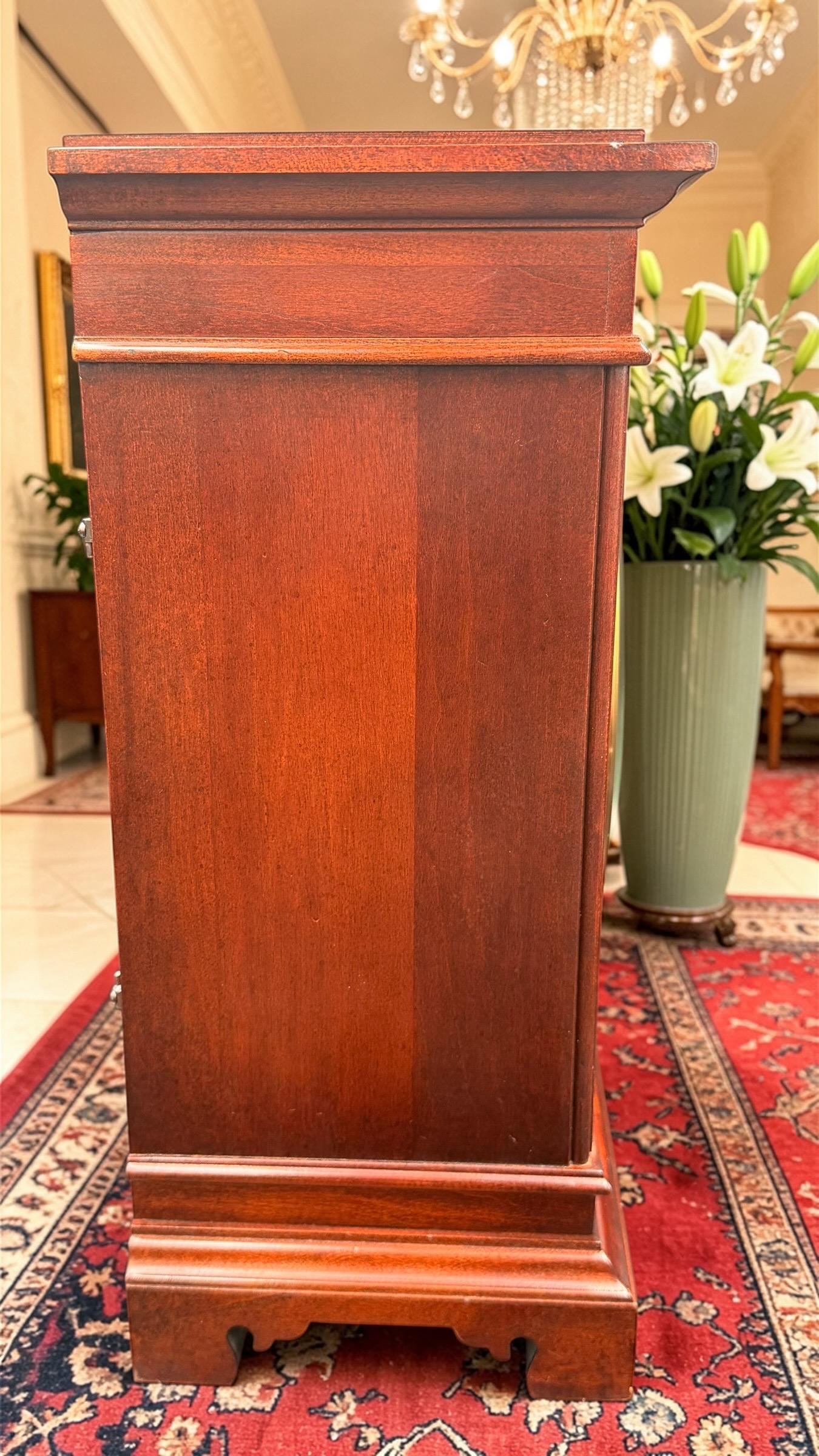 Howard Miller Mahogany Mantel Clock – Hermle Triple Chime Movement