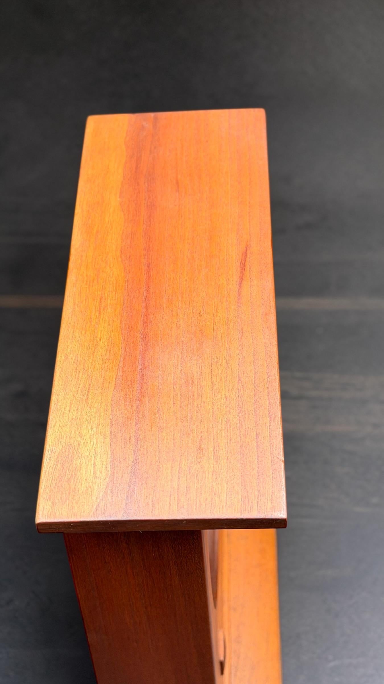 Stickley Mission Oak Mantel Clock – Arts & Crafts Style – Quartz Movement