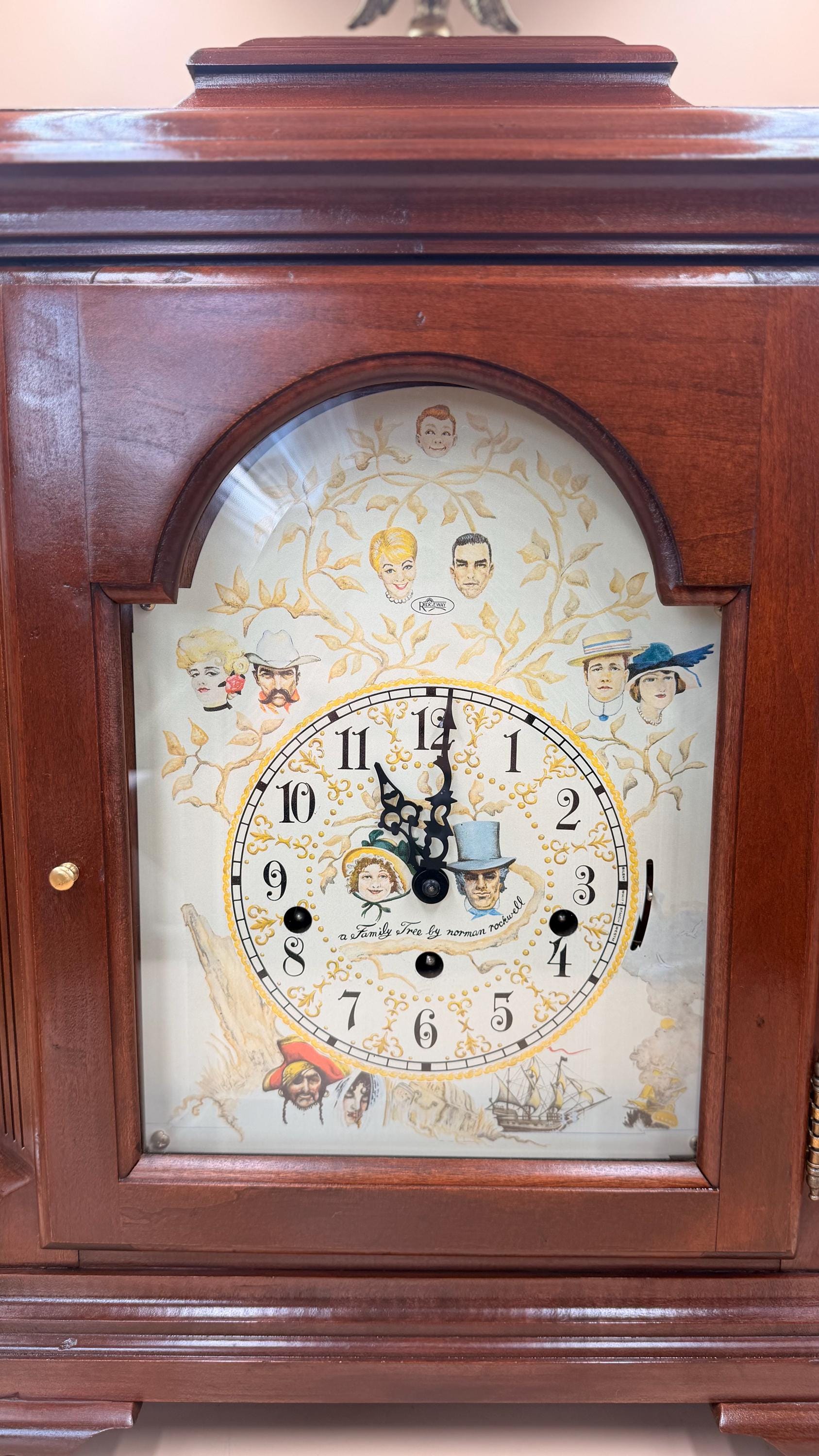 Ridgeway Norman Rockwell Family Tree Mantel Clock – detail image 3