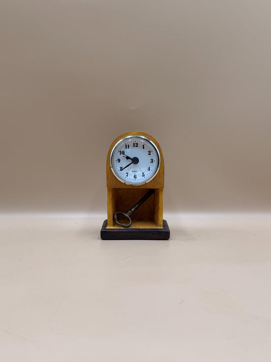 Wooden Mantel Shelf Clock w/ Skeleton Key – Quartz – Rustic Decor